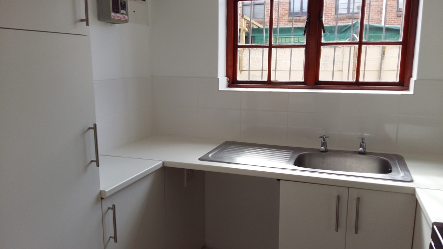 To Let 2 Bedroom Property for Rent in Thornton Western Cape